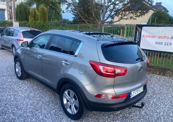 Kia Sportage cena 40900 przebieg: 207000, rok produkcji 2010 z Puławy małe 56